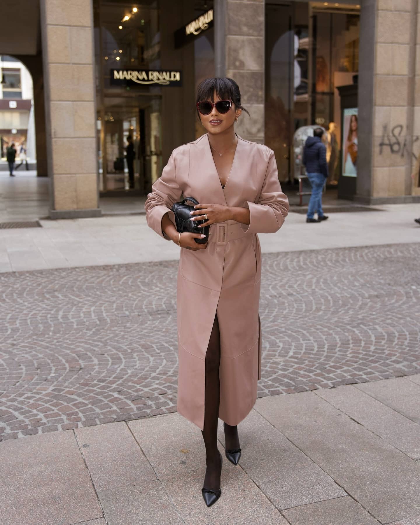 This morning at @marina.rinaldi and @weekendmaxmara #mfw #mfw2025

#mfwstreetstyle  #effortlesschic  #minimalstyledaily  #londonstreetstyle #ukfashion #ukwomen #londonlifestyle #outfitinspo #outfitideas #londonfashion #londonstyle